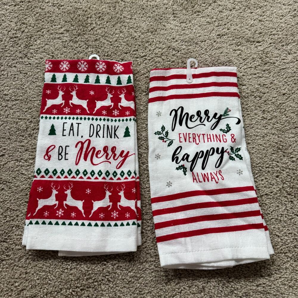 LOT of 2 NWT Merry Christmas Kitchen Hand Towels Cotton & Polyester Blend